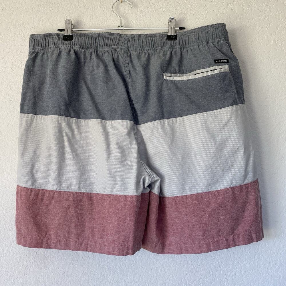 Rip Curl Men's Shorts Volley Fit Size‎ 34 Blue Red Gray Striped Surf Wear Board - Picture 2 of 16